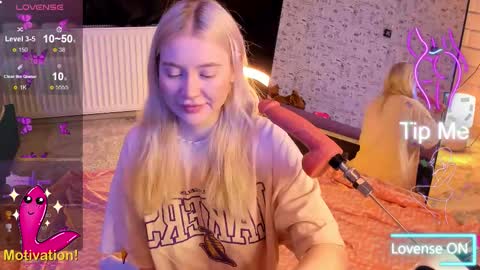 lillie_berry online show from February 23, 4:43 am