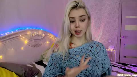 LilliMoore online show from February 3, 12:09 am