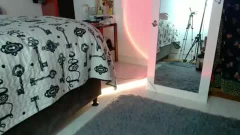 lillith_777 online show from January 14, 1:11 am