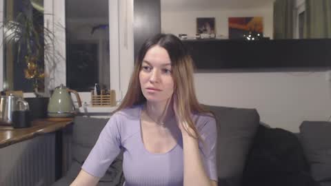 Snapshot of lilliyves chatting on January 5, 11:55 pm lilliyves online show from January 5, 11:55 pm