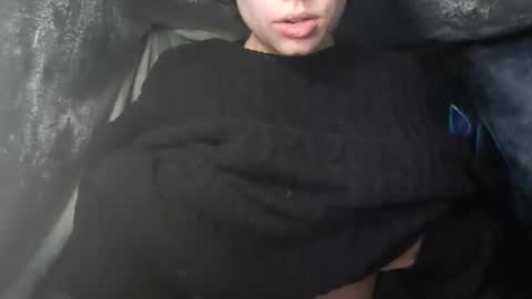 Snapshot of lilly49547 chatting on December 12, 4:53 pm Lilly online show from December 12, 4:53 pm