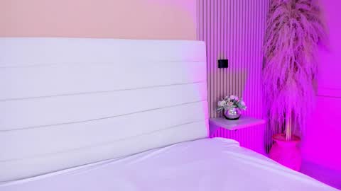 Lizeth follow me in my igimlilycute 3 online show from March 17, 4:06 am