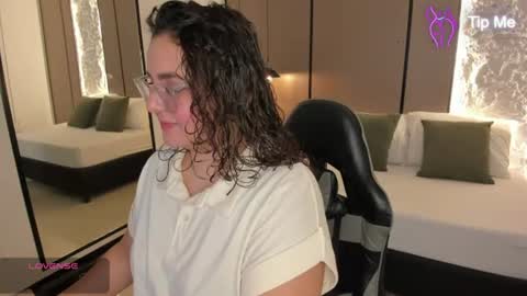 Snapshot of lilly_ass_ chatting on July 15, 12:32 pm L I L L Y online show from July 15, 12:32 pm