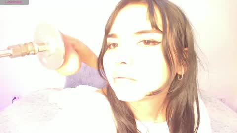 Snapshot of lilly_kinky chatting on December 31, 2:19 am Lilly  online show from December 31, 2:19 am