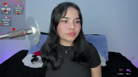 Snapshot of lilly_kinky chatting on January 14, 1:47 am Lilly  online show from January 14, 1:47 am