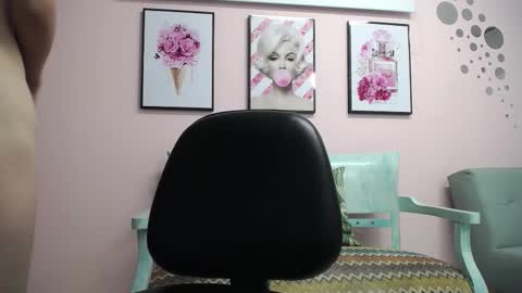 Lilly online show from March 4, 8:04 pm