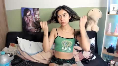 lilly_sweet02 online show from February 1, 10:08 pm