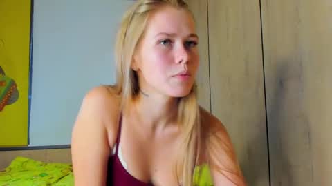 Lilly online show from April 8, 5:02 pm