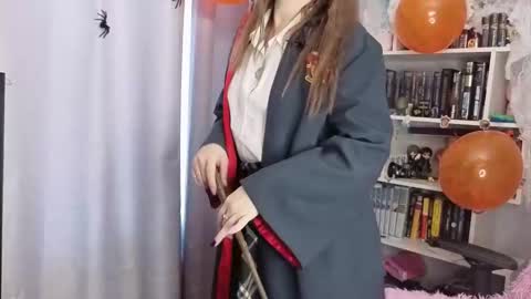 LillyFan X online show from October 25, 4:42 am