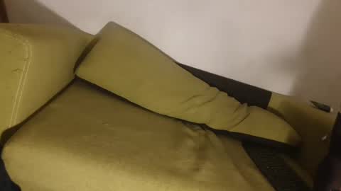 Snapshot of lillysissi chatting on January 10, 2:57 am Lilli Sissy SlutCat online show from January 10, 2:57 am