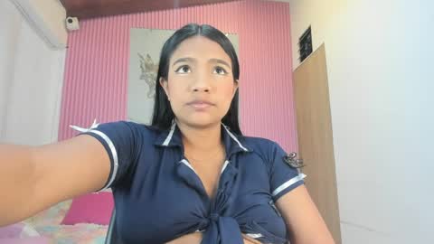 lillyy16 online show from March 27, 11:10 am