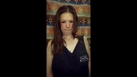 lilmissscorpi0 online show from May 19, 8:31 am