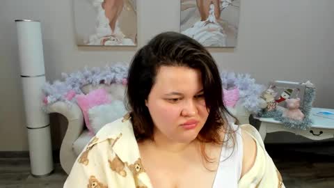 Snapshot of lilolewins chatting on January 8, 3:39 pm LiloLewins online show from January 8, 3:39 pm