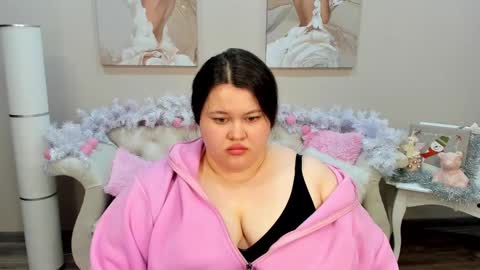 Snapshot of lilolewins chatting on January 9, 9:59 am LiloLewins online show from January 9, 9:59 am