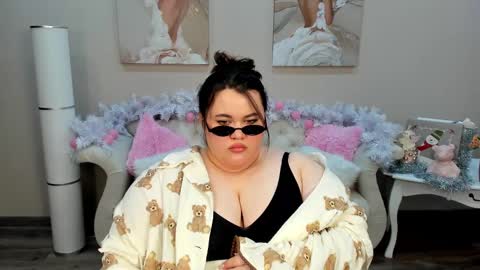 Snapshot of lilolewins chatting on January 12, 4:00 am LiloLewins online show from January 12, 4:00 am