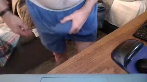 Snapshot of lilpackage69 chatting on February 3, 3:31 am lilpackage69 online show from February 3, 3:31 am