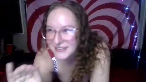 LilPies  online show from March 10, 12:18 am