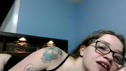Snapshot of lilshortt chatting on February 26, 3:08 pm lilshortt online show from February 26, 3:08 pm