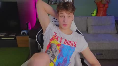 lilteddyboy online show from November 5, 4:51 pm