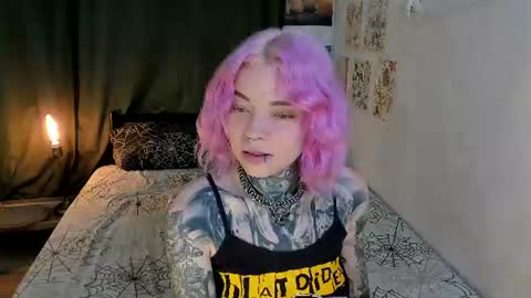 Snapshot of lilu_kayden chatting on July 18, 4:00 pm Little slave Kayden online show from July 18, 4:00 pm