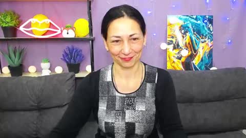 lilugrants online show from January 23, 7:29 pm