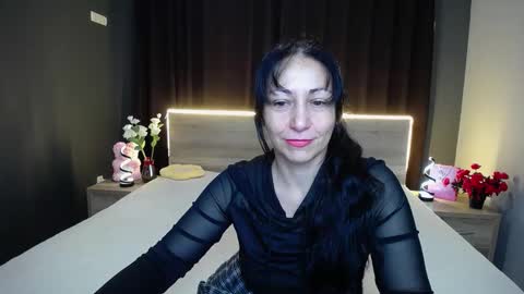 lilugrants online show from December 1, 7:08 pm