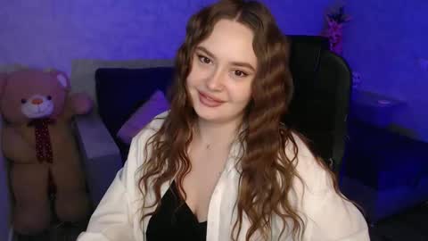 lily_baker_ online show from January 31, 7:11 pm