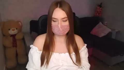 lily_baker_ online show from May 25, 8:31 am
