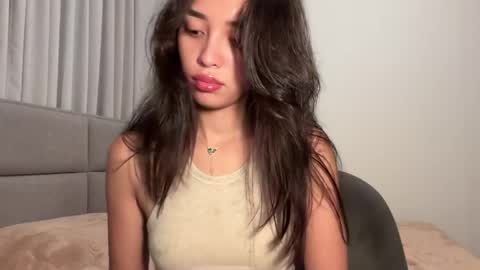 Lily online show from May 26, 9:33 pm