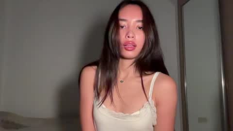 Snapshot of lily_bunnyy chatting on June 7, 7:17 pm Lily online show from June 7, 7:17 pm