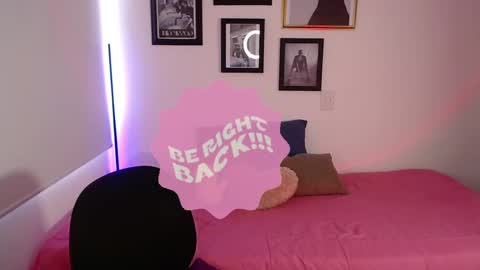 Snapshot of lily_evans_ chatting on January 28, 9:40 pm just lily online show from January 28, 9:40 pm