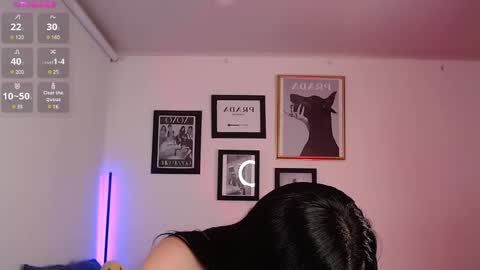 Snapshot of lily_evans_ chatting on January 29, 2:09 am just lily online show from January 29, 2:09 am