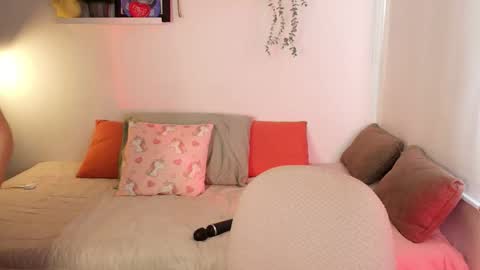 Snapshot of lily_evans_ chatting on March 26, 8:58 pm just lily online show from March 26, 8:58 pm
