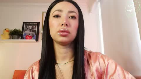 Snapshot of lily_evans_ chatting on March 29, 10:10 pm just lily online show from March 29, 10:10 pm