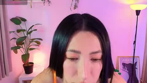 Snapshot of lily_evans_ chatting on July 17, 10:36 pm just lily online show from July 17, 10:36 pm