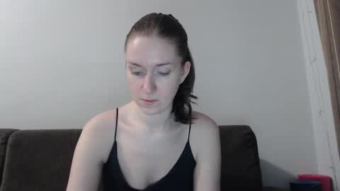 lily_love_x online show from February 18, 10:17 pm