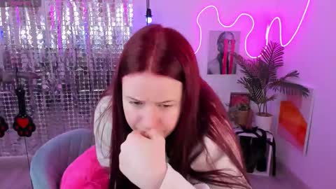 Lily online show from February 12, 6:52 am