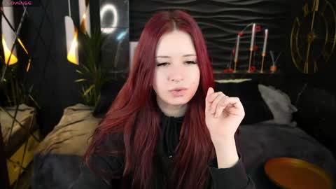 Snapshot of lily_moonlight chatting on April 21, 7:36 am Lily online show from April 21, 7:36 am