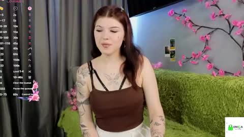 Lily online show from July 9, 8:29 am