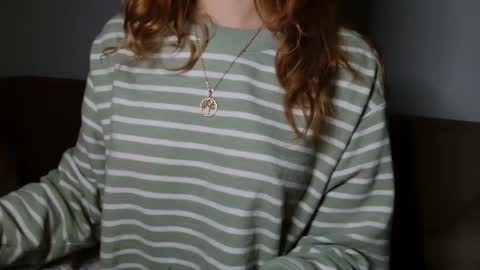 small lily online show from April 15, 7:58 pm