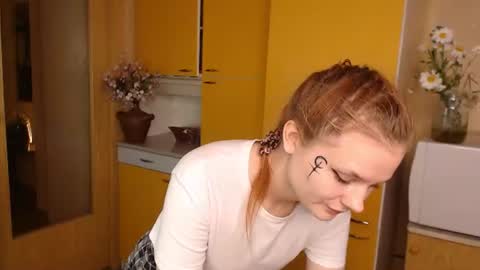 Snapshot of lily_timid chatting on June 16, 4:20 pm Lily timid online show from June 16, 4:20 pm