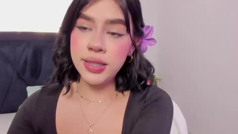 LilyWoodz online show from February 10, 7:07 pm