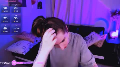 Snapshot of lily_xbaby chatting on February 4, 7:47 am LILY online show from February 4, 7:47 am