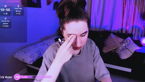 Snapshot of lily_xbaby chatting on February 14, 2:25 pm LILY online show from February 14, 2:25 pm