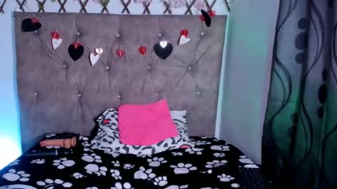 Lily  online show from March 4, 7:43 pm