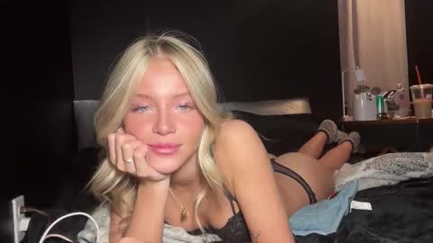 LILYBABYYY online show from February 27, 3:50 am