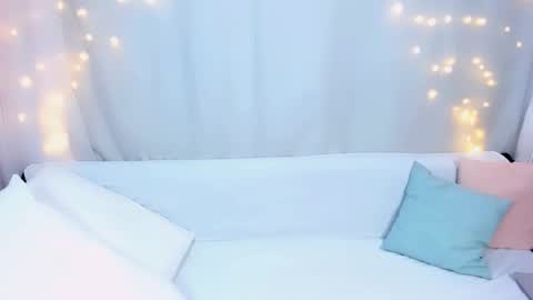 lilydavisss online show from March 16, 2:39 am