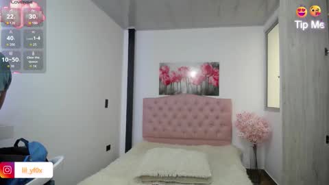 lilyfox23 online show from September 28, 12:32 pm