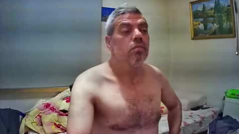 lilylovelyman50 online show from May 18, 4:07 am