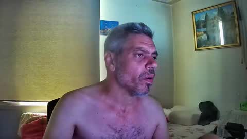 lilylovelyman50 online show from May 20, 12:55 pm